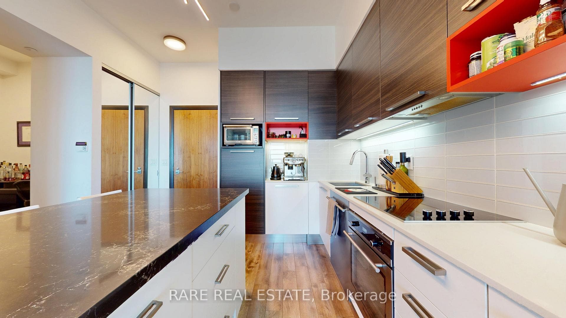 36 Park Lawn Road Unit 2102 photo 2