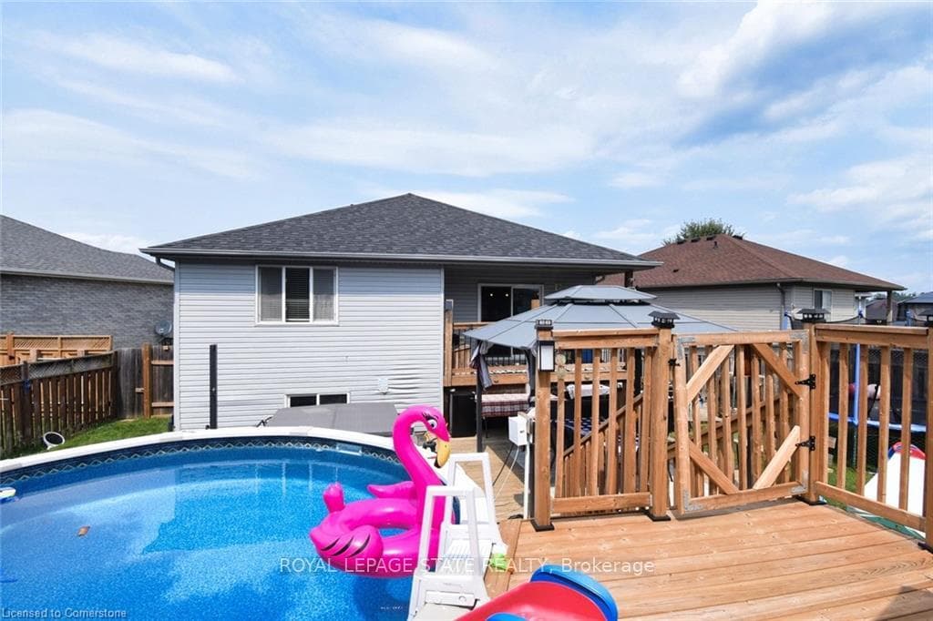 43 Brewster Way photo 31