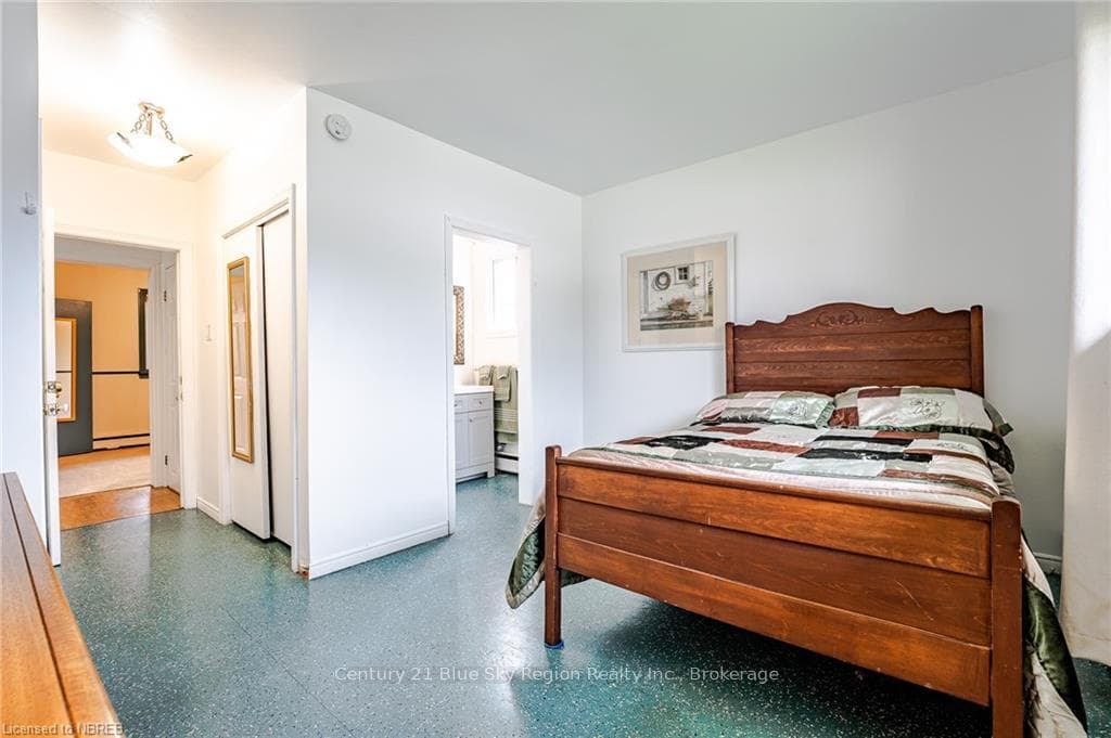 392 PARK Avenue photo 18