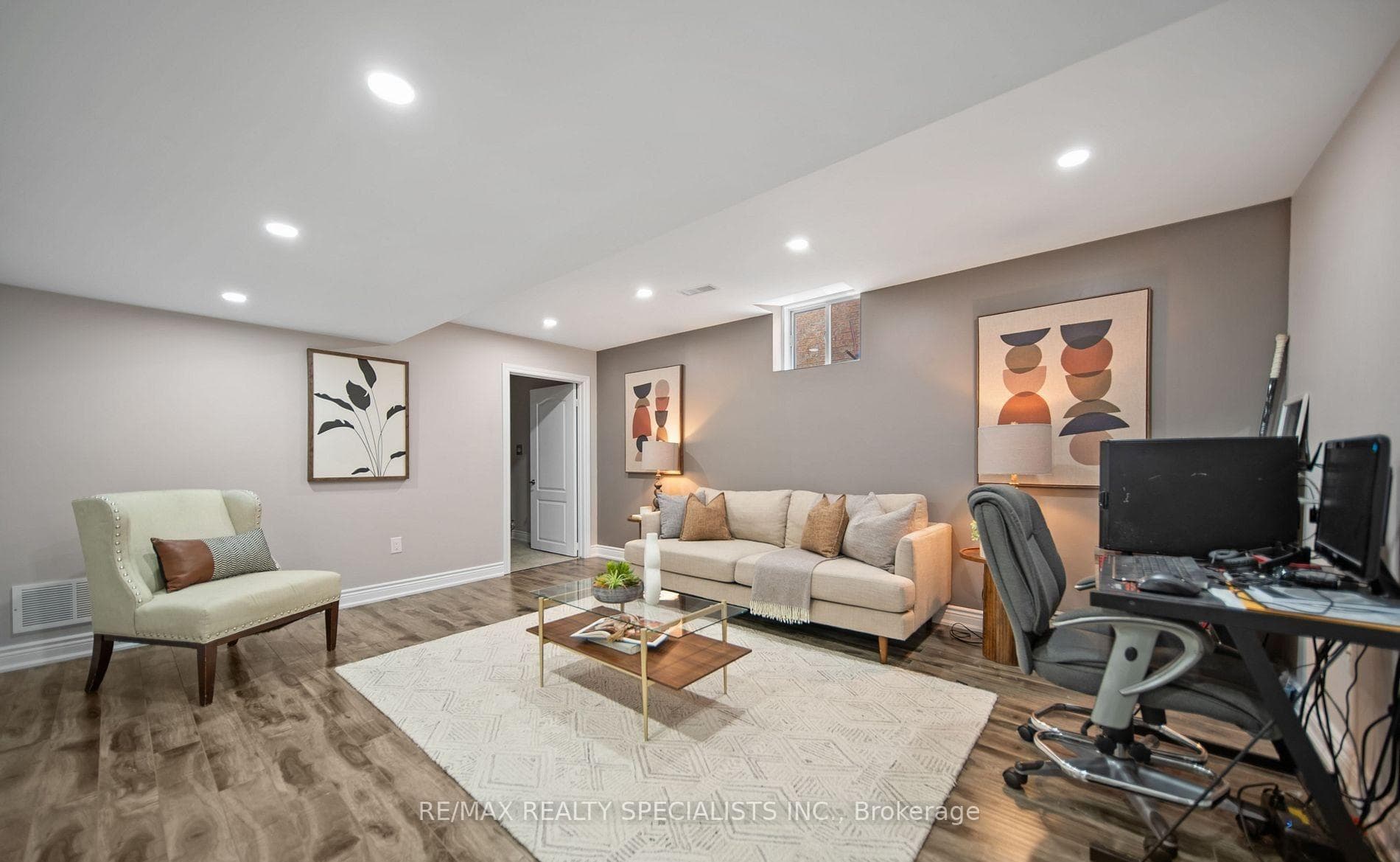 31 Saint Hubert Drive photo 31