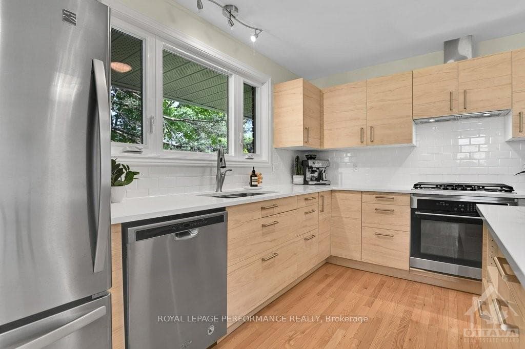 1400 MORLEY Boulevard photo 11