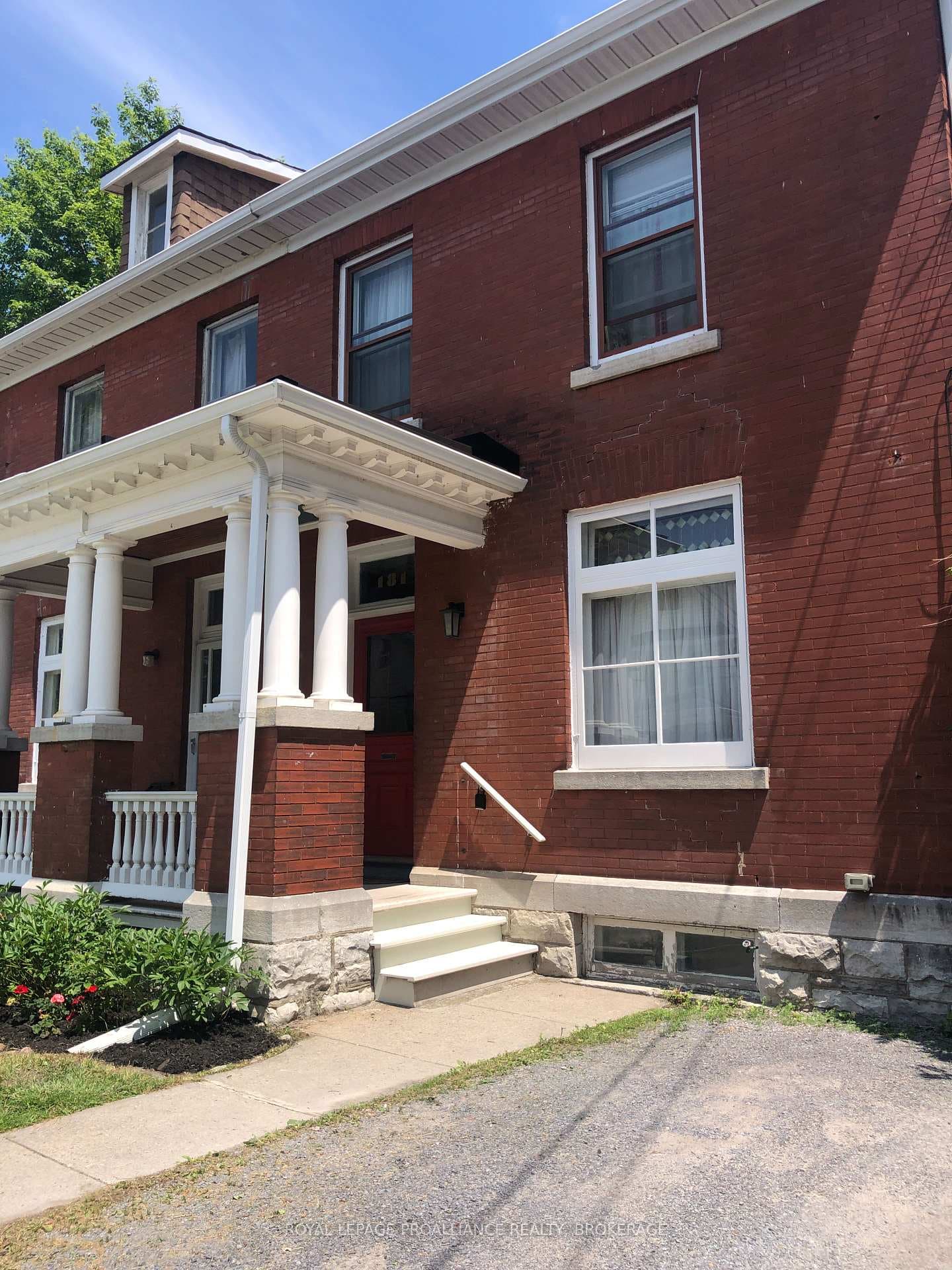 181 Montreal Street photo 2
