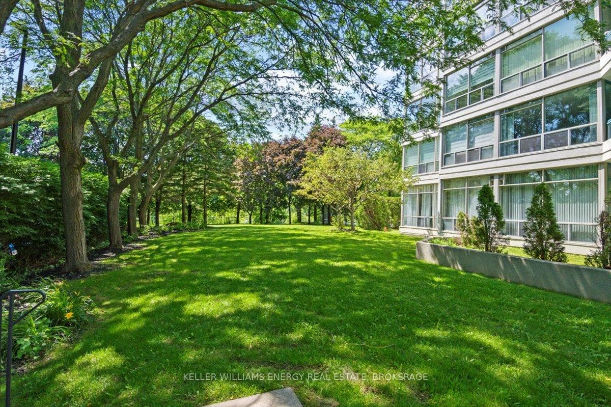 4727 Sheppard Avenue Unit 312 photo 4