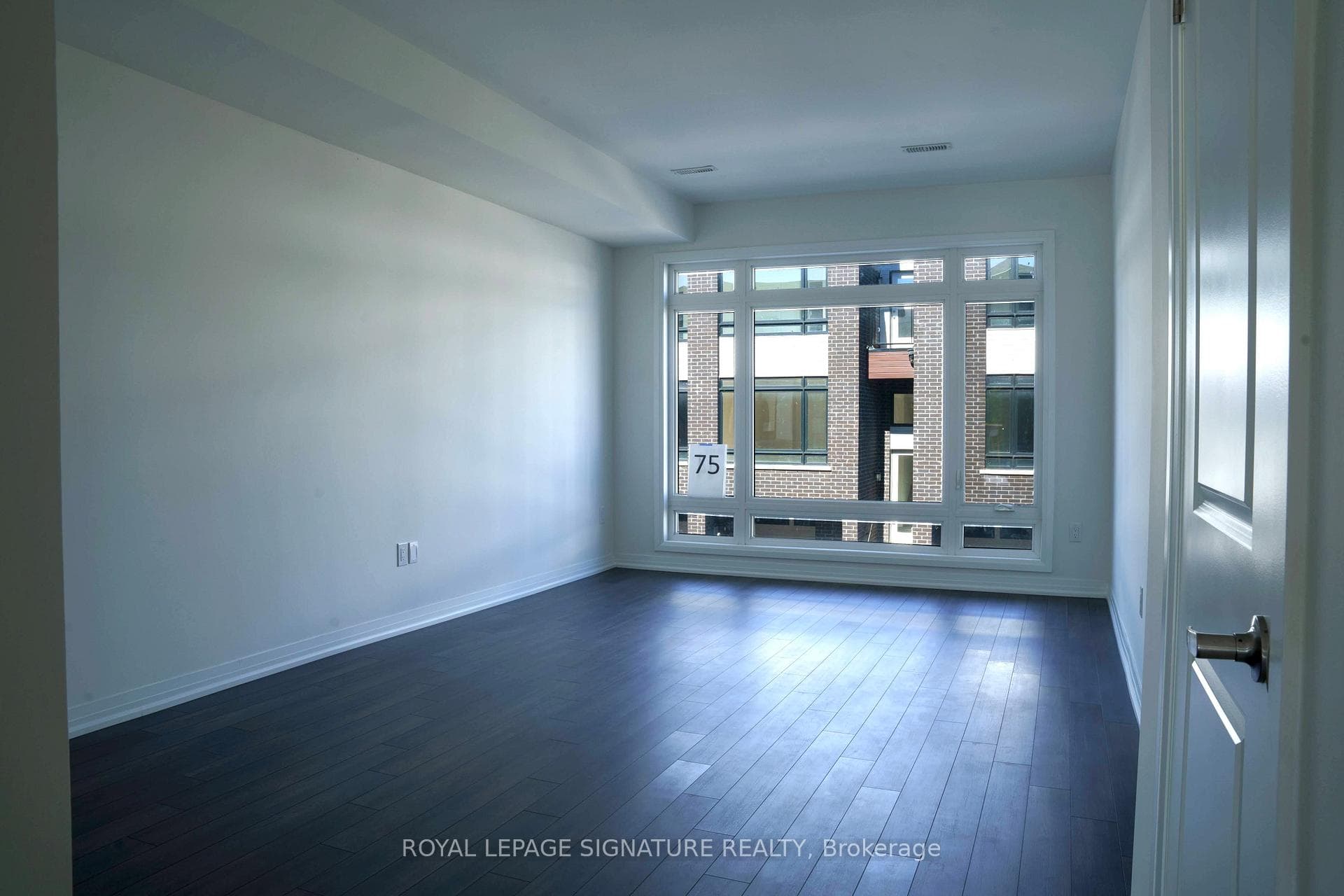 150 Glendale Avenue Unit 44 photo 10
