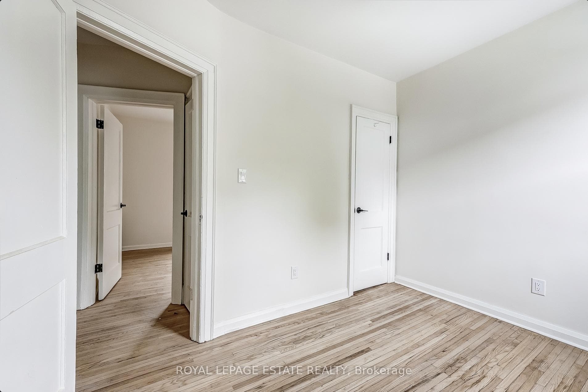 44 Wineva Avenue photo 15