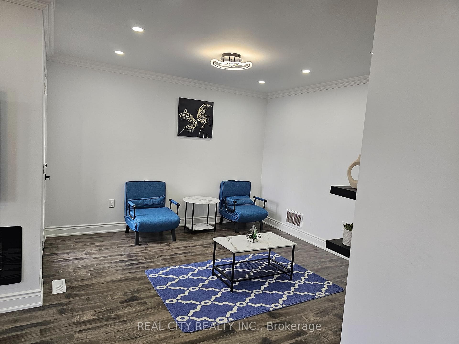 1680 Samuelson Circle photo 4