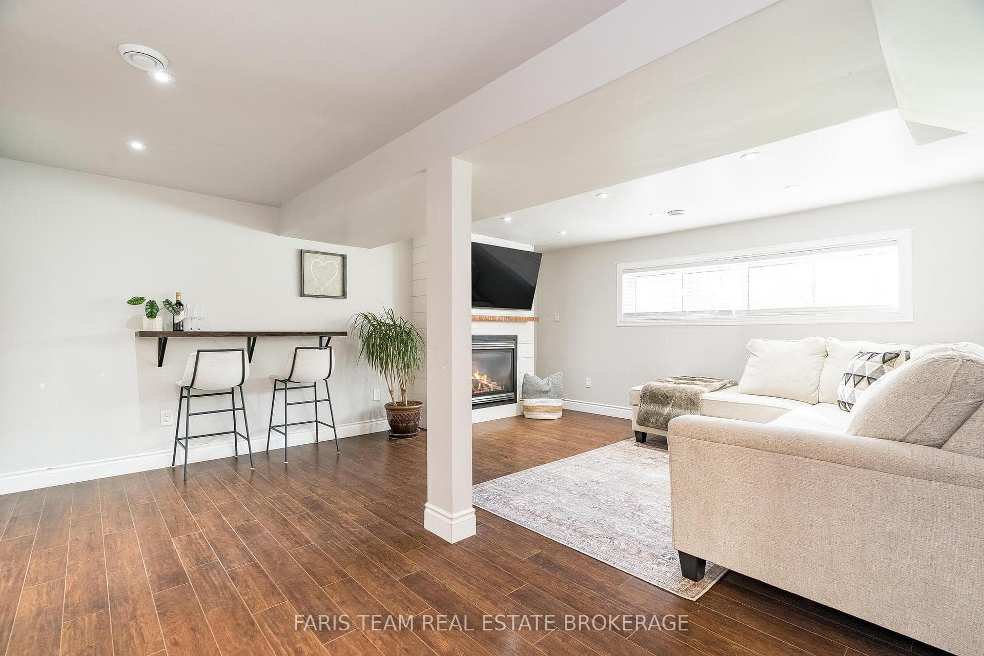 7 Gowan Road photo 26