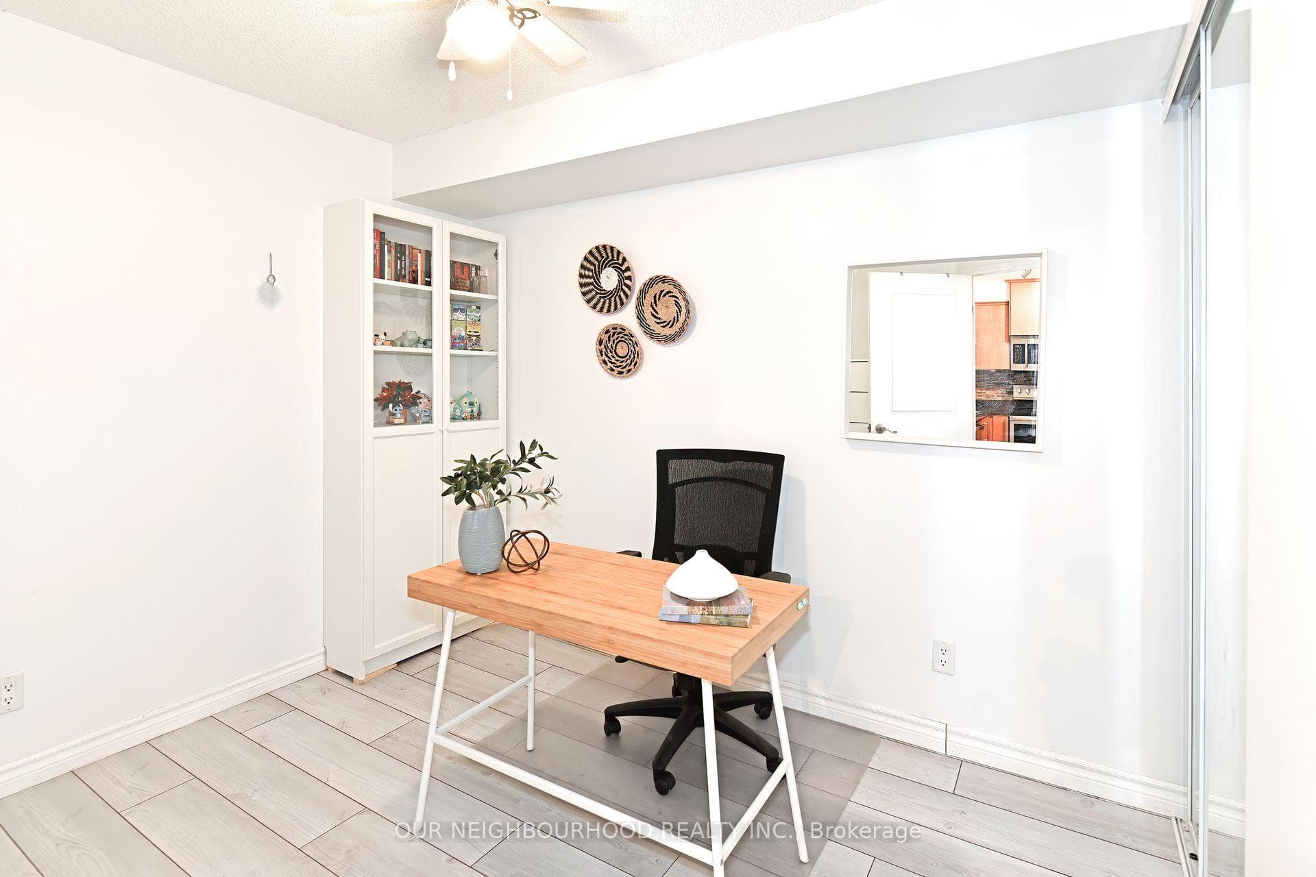 8 Rosebank Drive Unit 12H photo 6