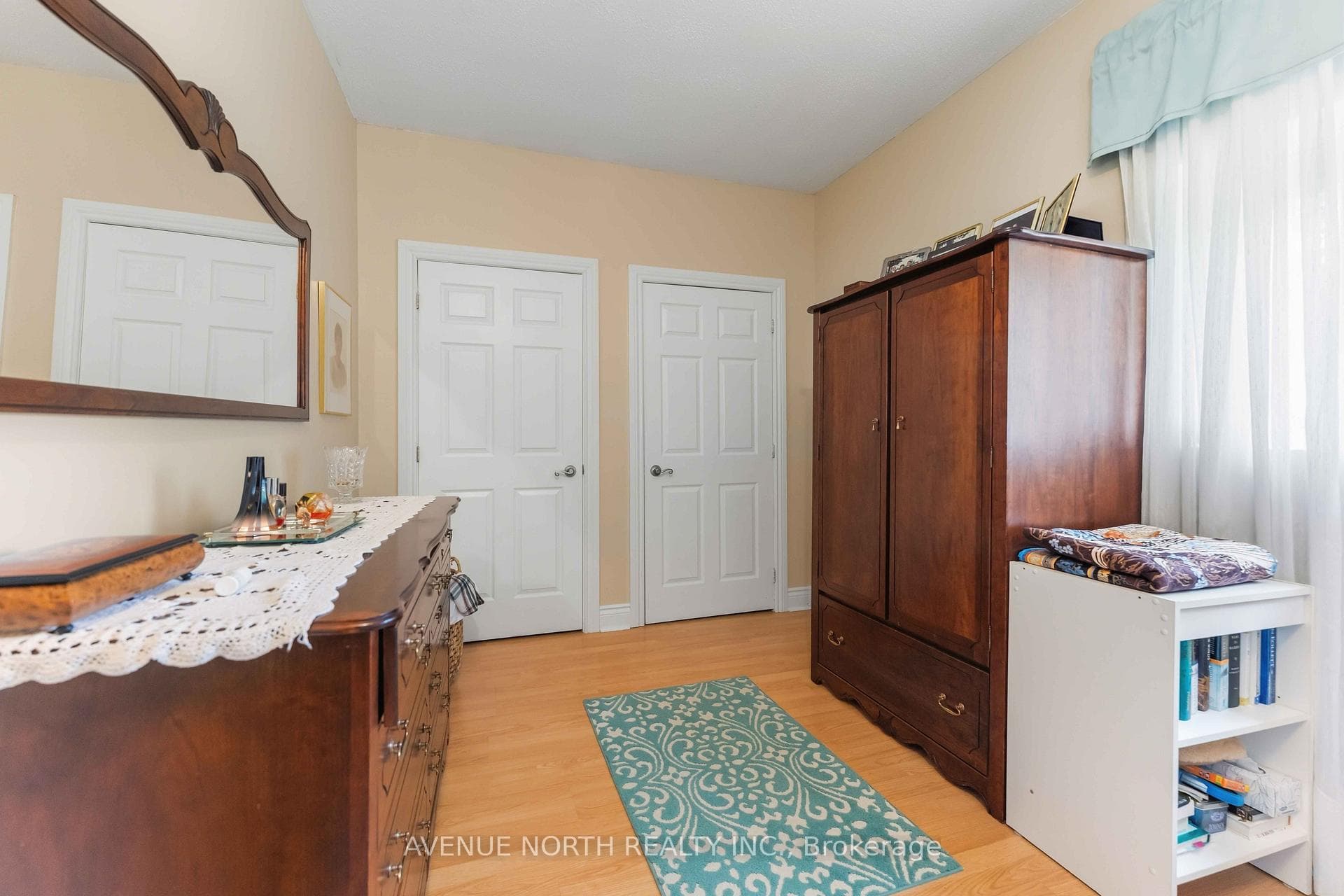 6803 Barsona Place photo 35