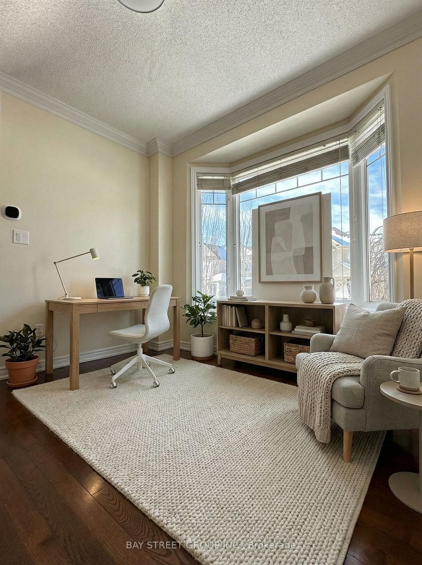 1 Thistle Avenue photo 4