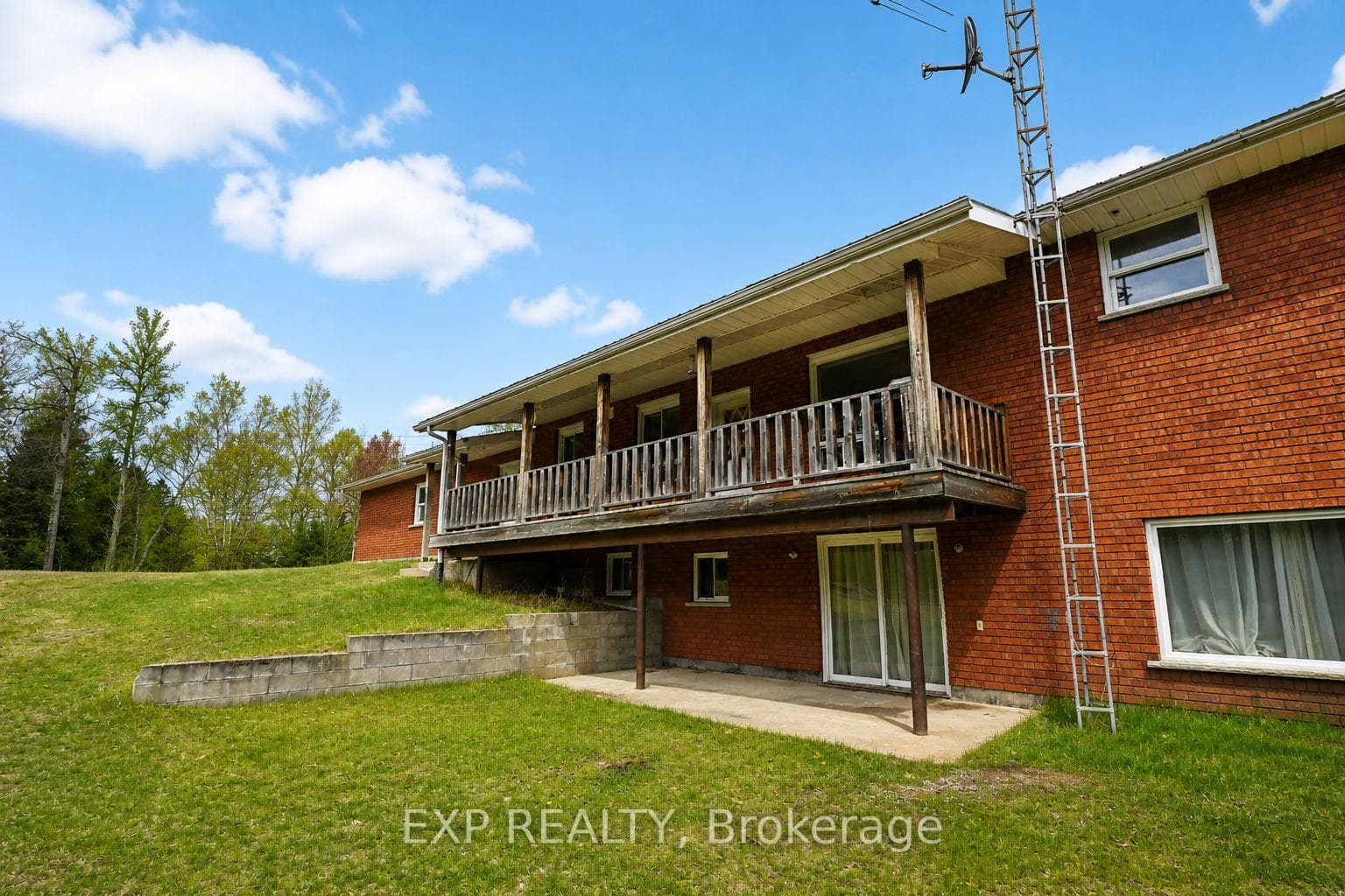 573 A Evergreen Lane photo 30