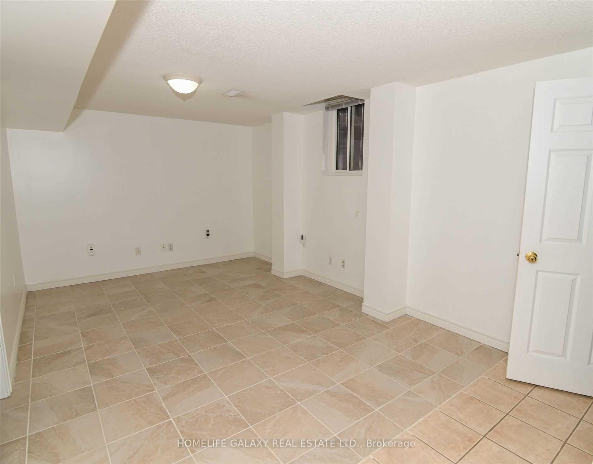 120 Thoroughbred Boulevard Unit Bsmnt photo 9