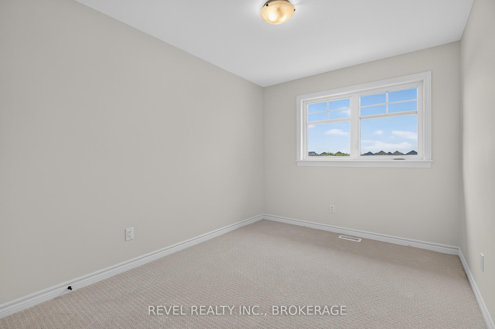 444 Buckthorn Drive photo 35