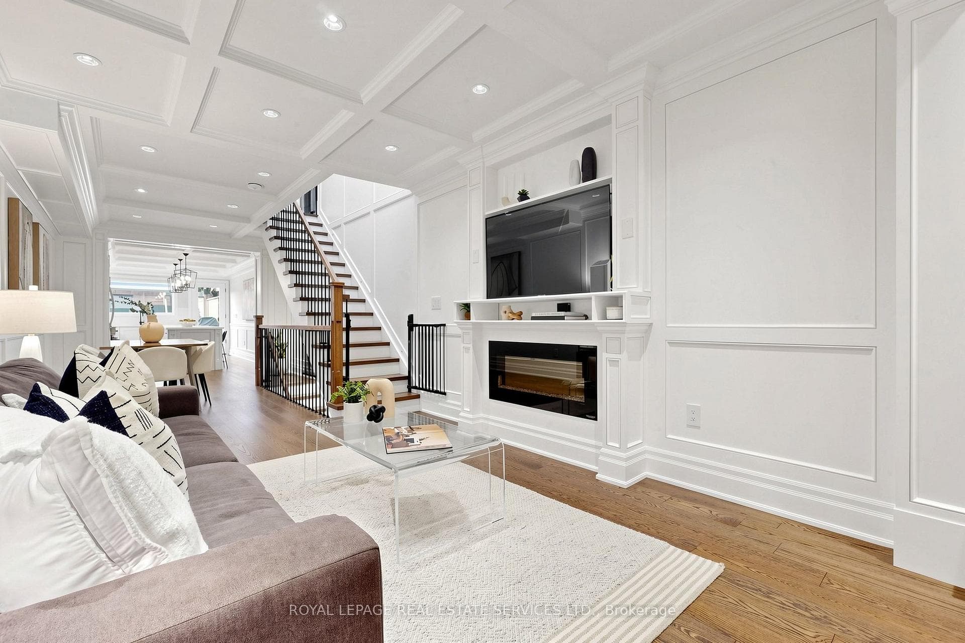 7 Sellers Avenue photo 6