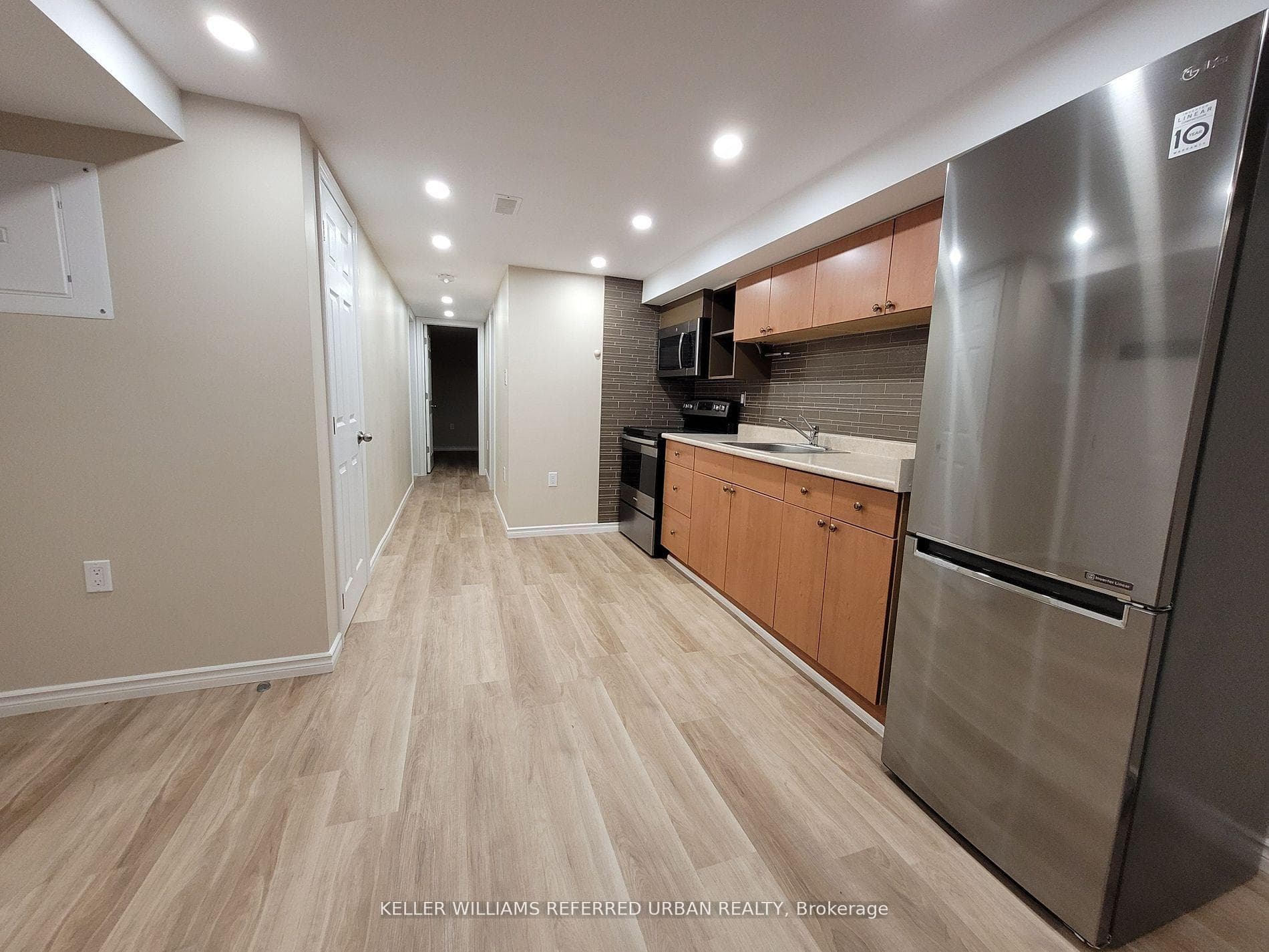 163 Livingstone Avenue Unit Lower photo 3
