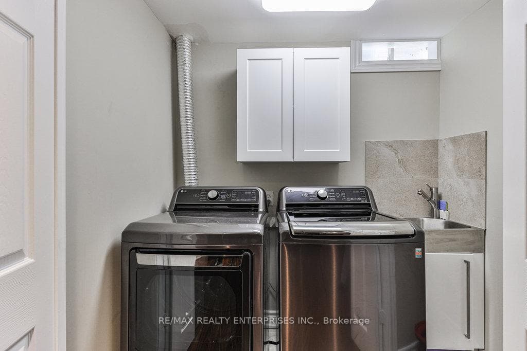 3898 Skyview Street photo 30