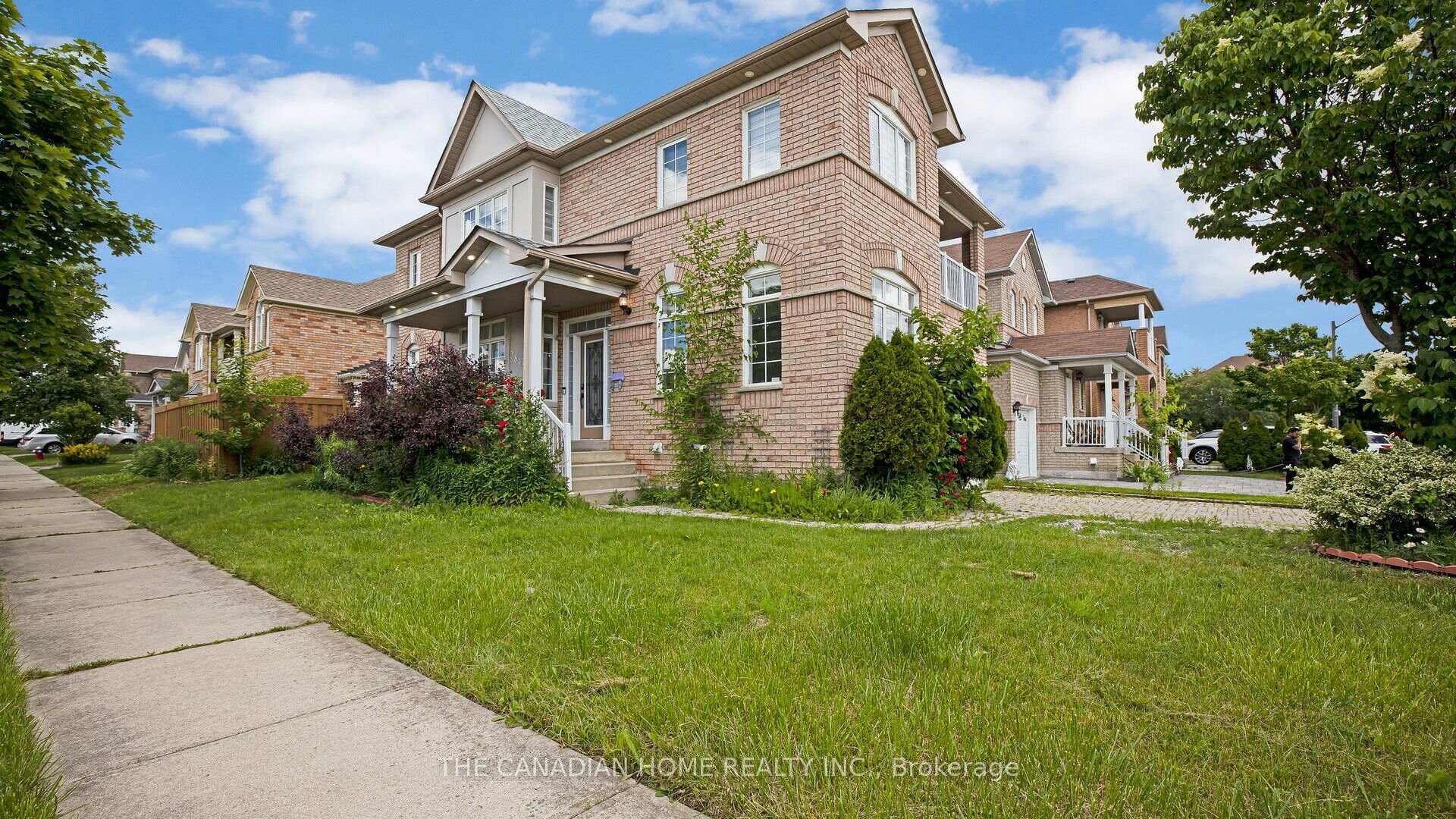 3849 Talias Crescent photo 2