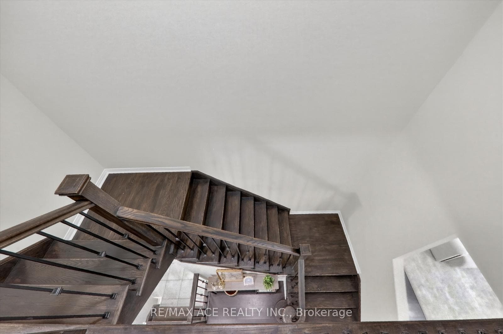 1034 Byron Street photo 21