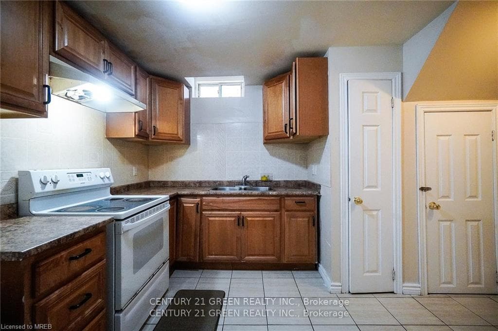 65 Yellow Avens Boulevard photo 30