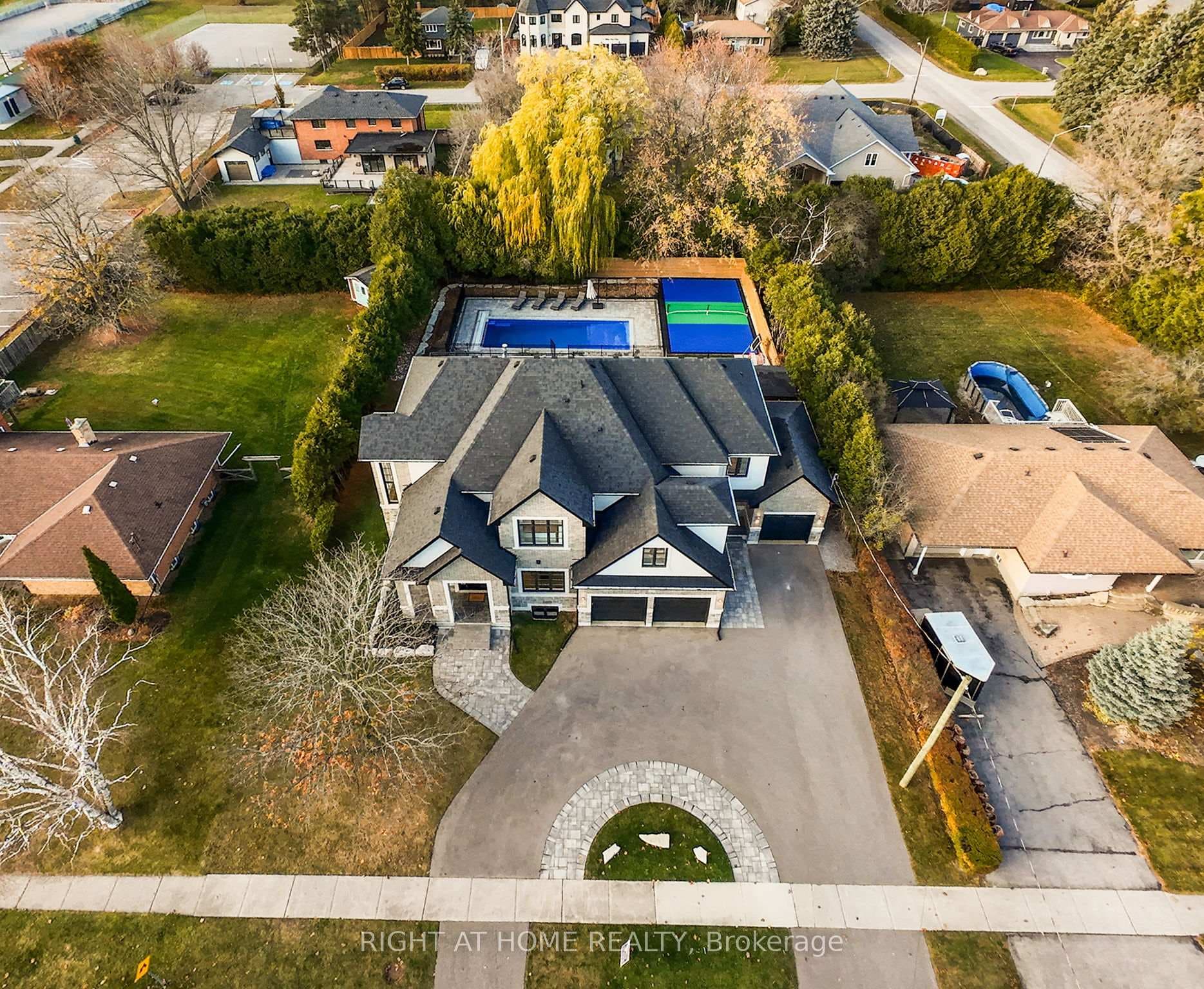 36 Dymond Drive photo 3