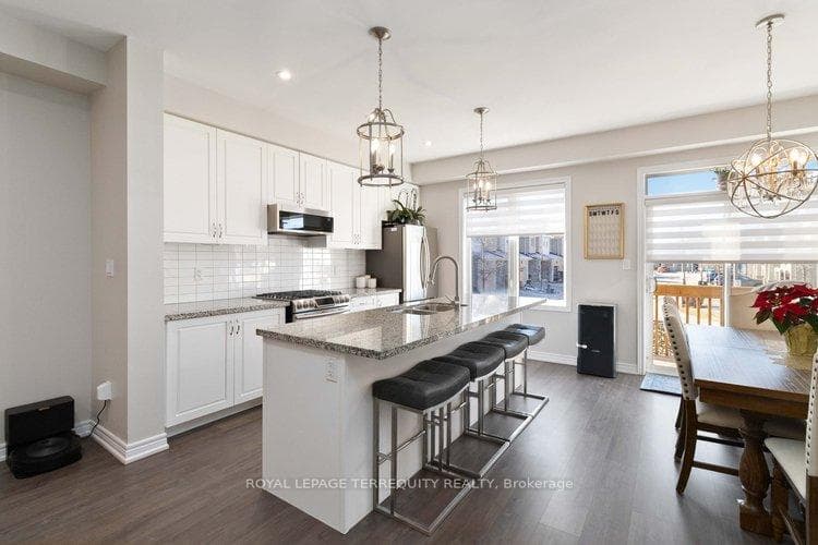 40 Doris Pawley Crescent photo 6