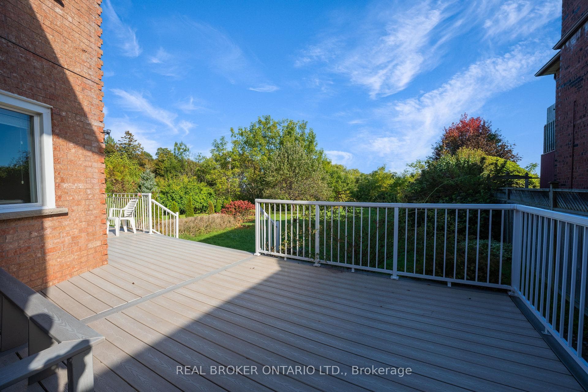 87A Hill Crescent photo 38