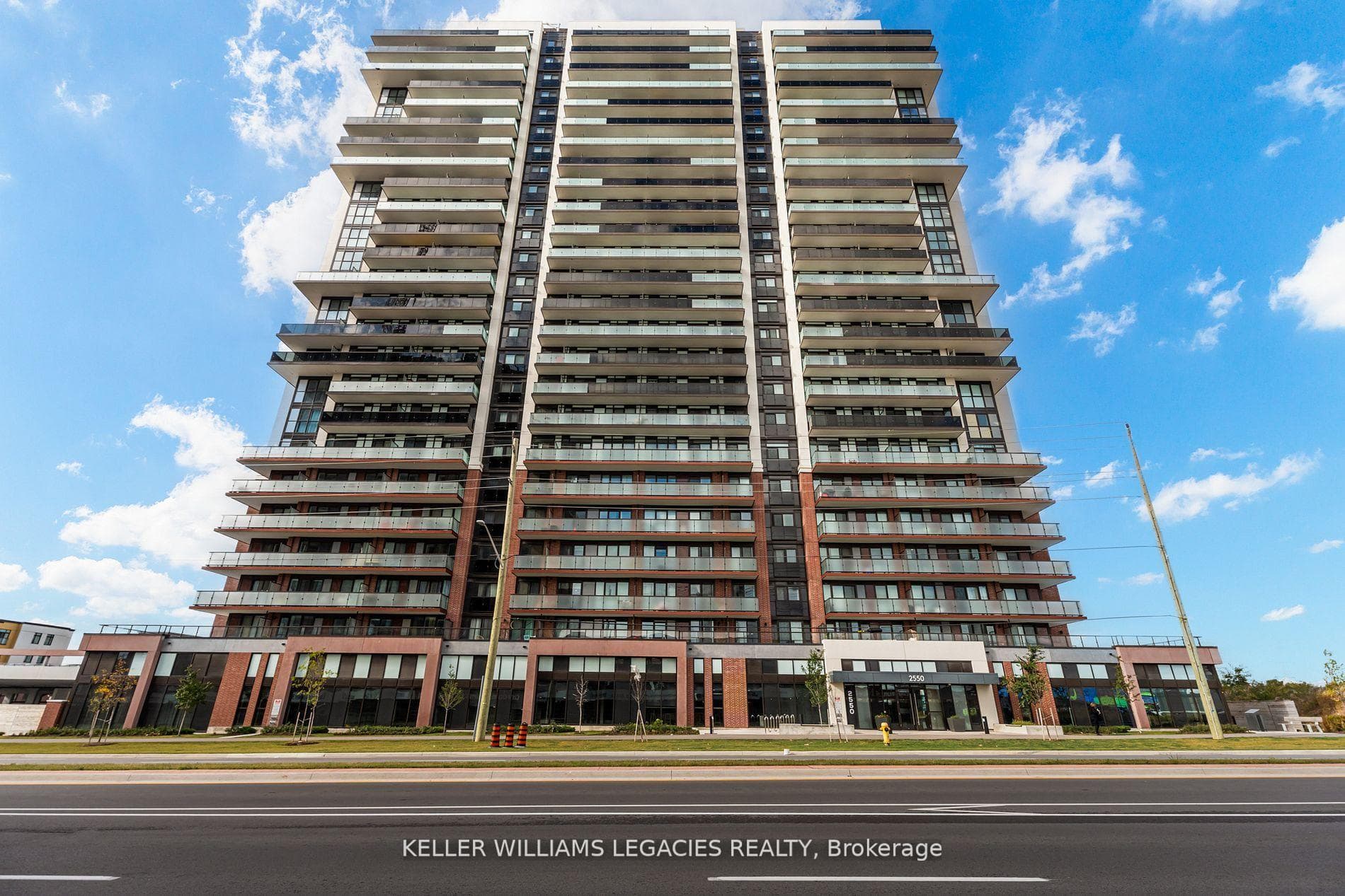 2550 Simcoe Street Unit 1612 photo 23
