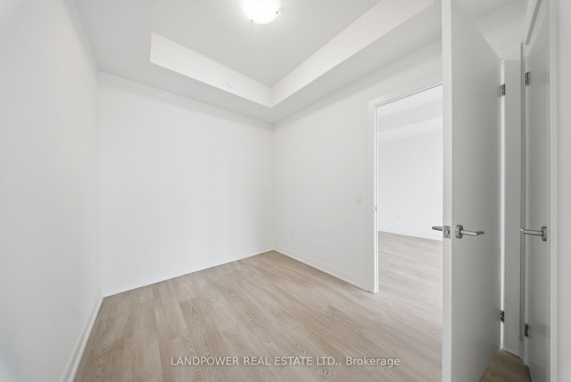 5 Quarrington Lane Unit 708 photo 10