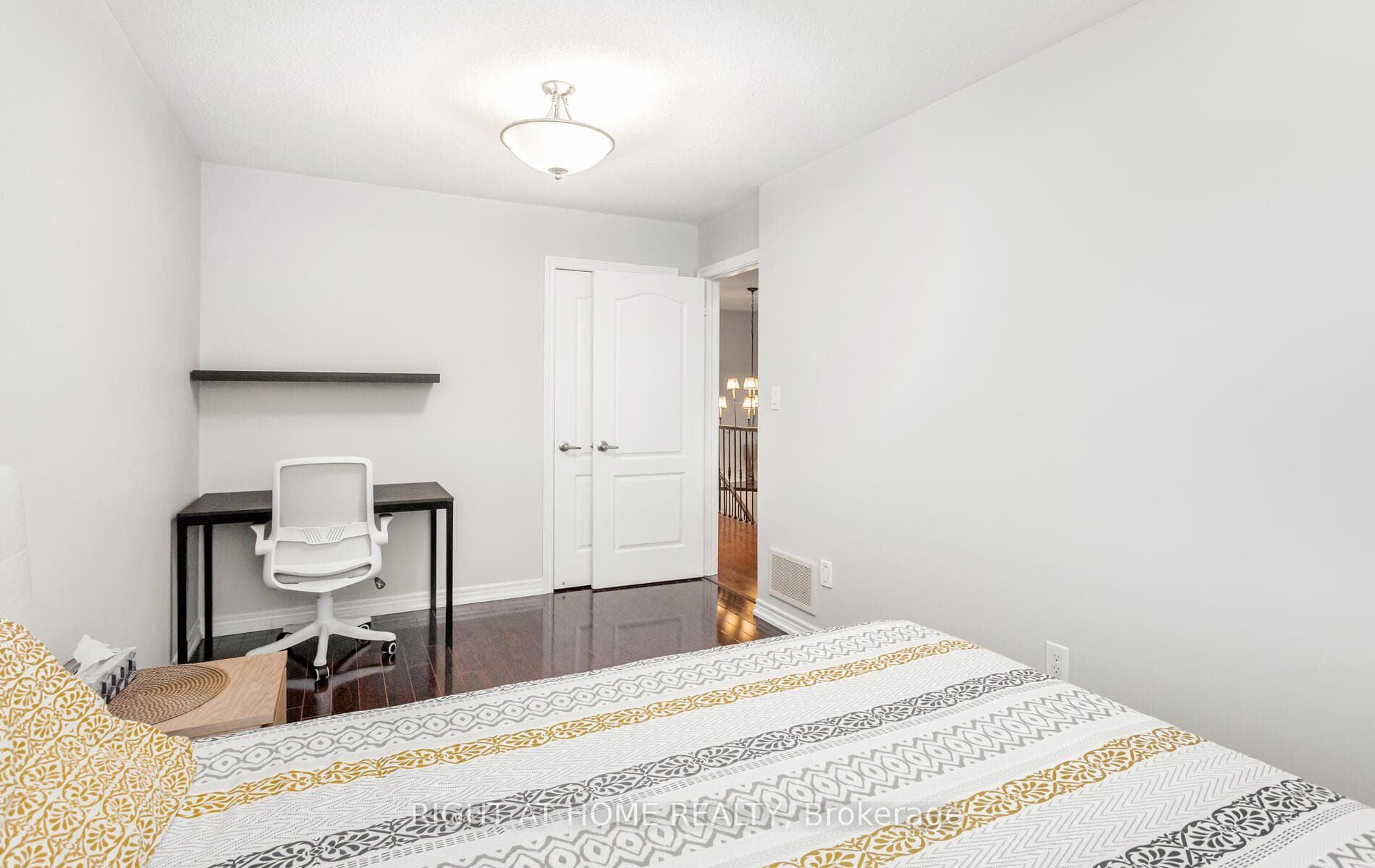 2419 Wasaga Drive photo 26