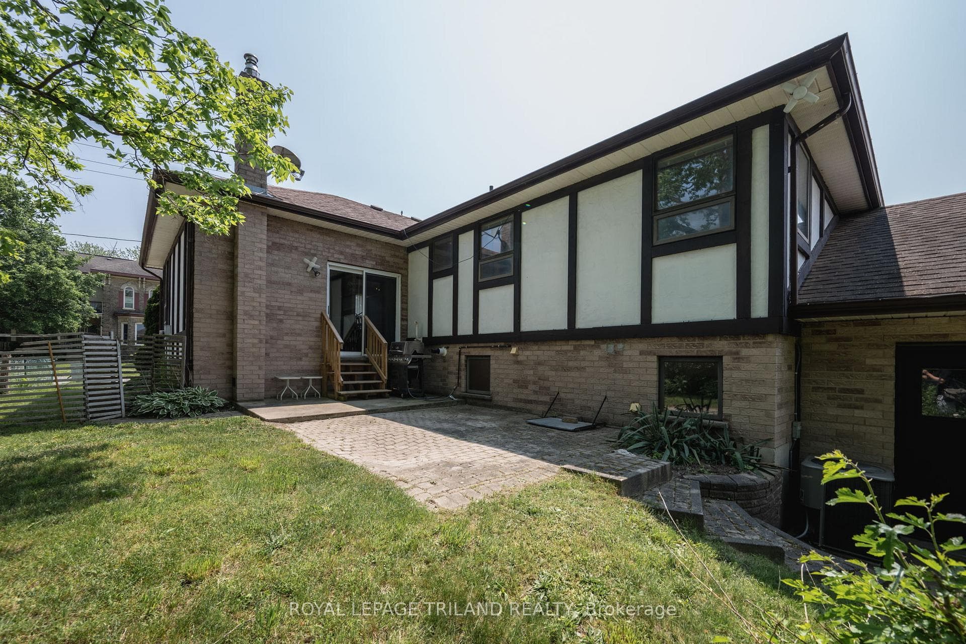 116 Charles Street photo 31