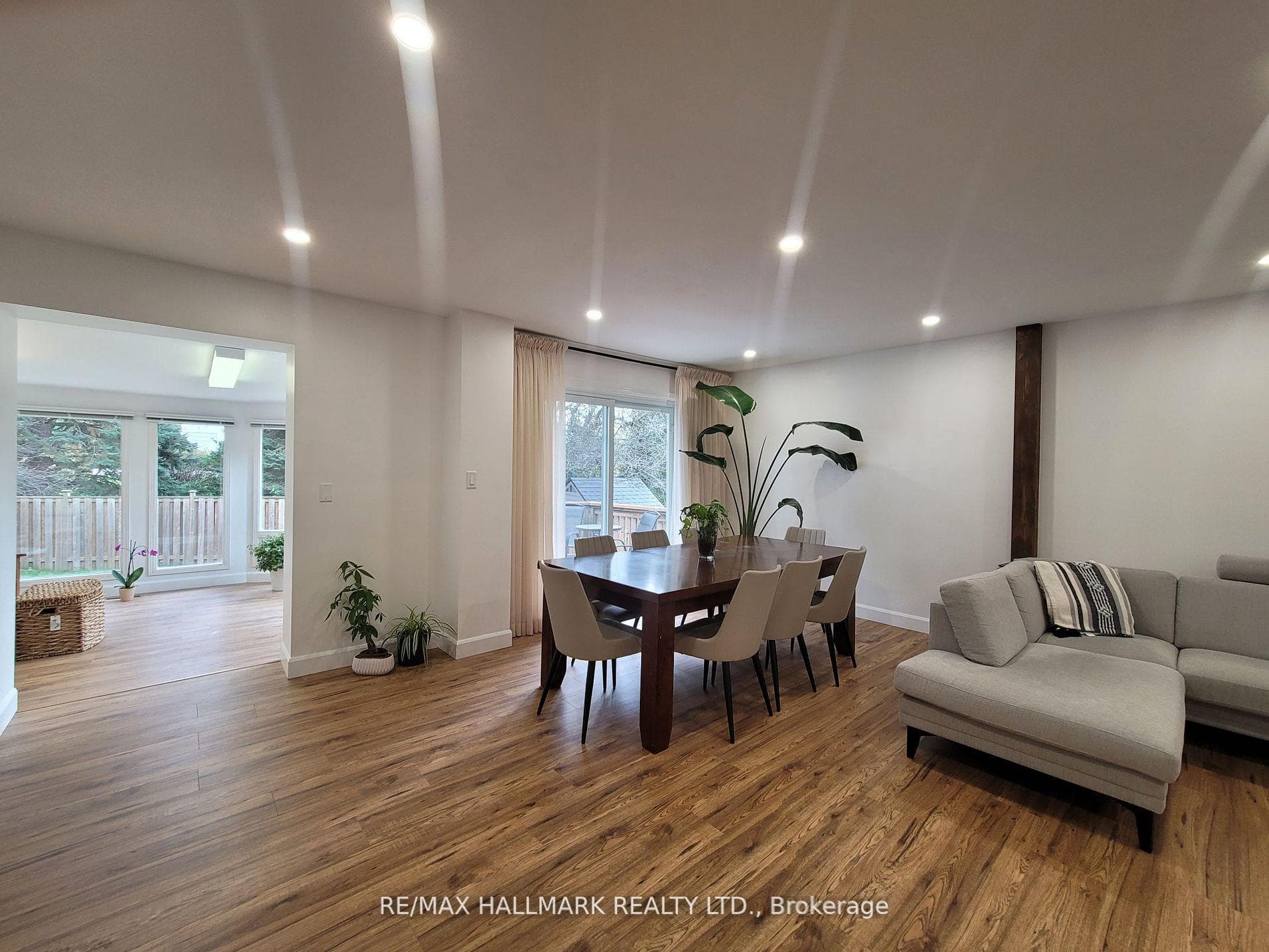23 Ironshield Crescent photo 2