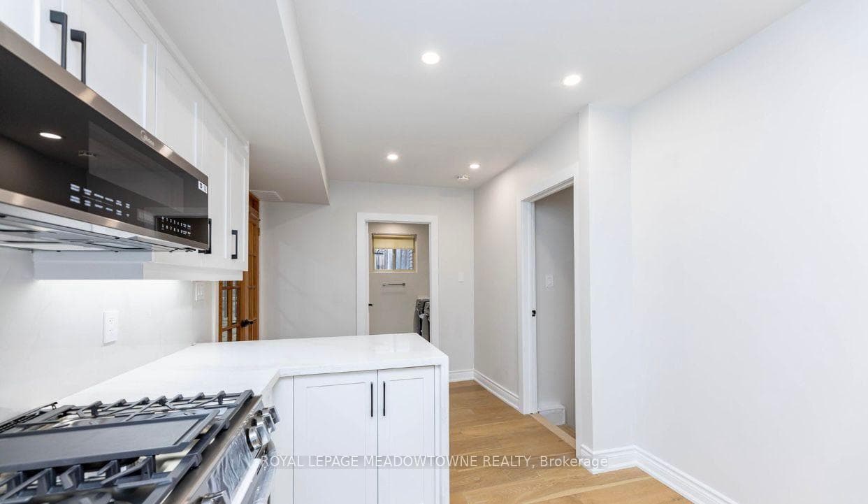 468 Gowland Crescent Unit BSMT photo 11