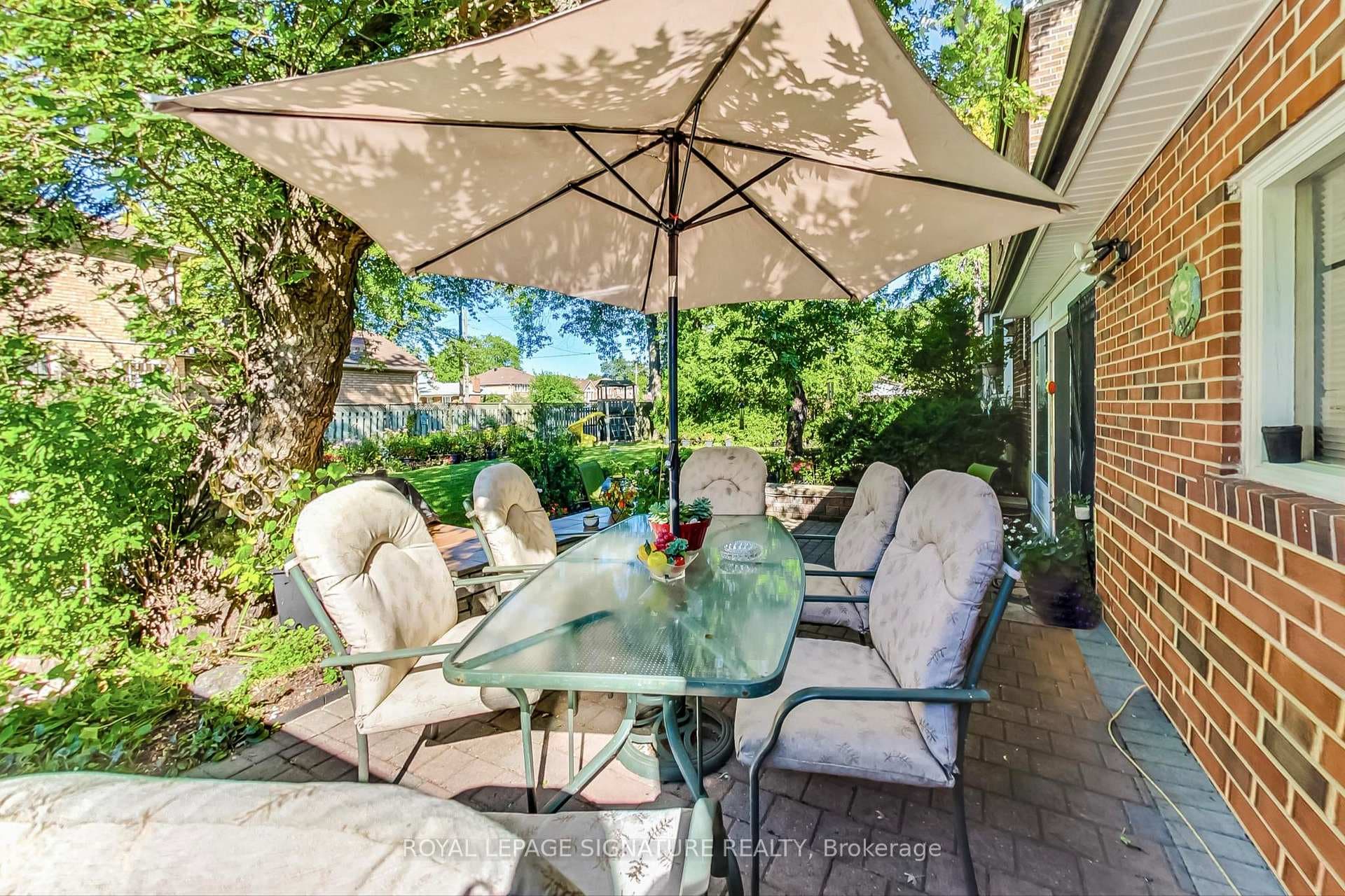 46 McDairmid Road photo 34