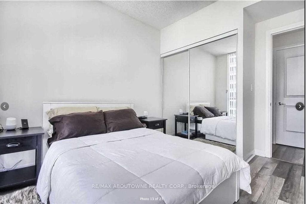 5025 Four Springs Avenue Unit 1906 photo 16
