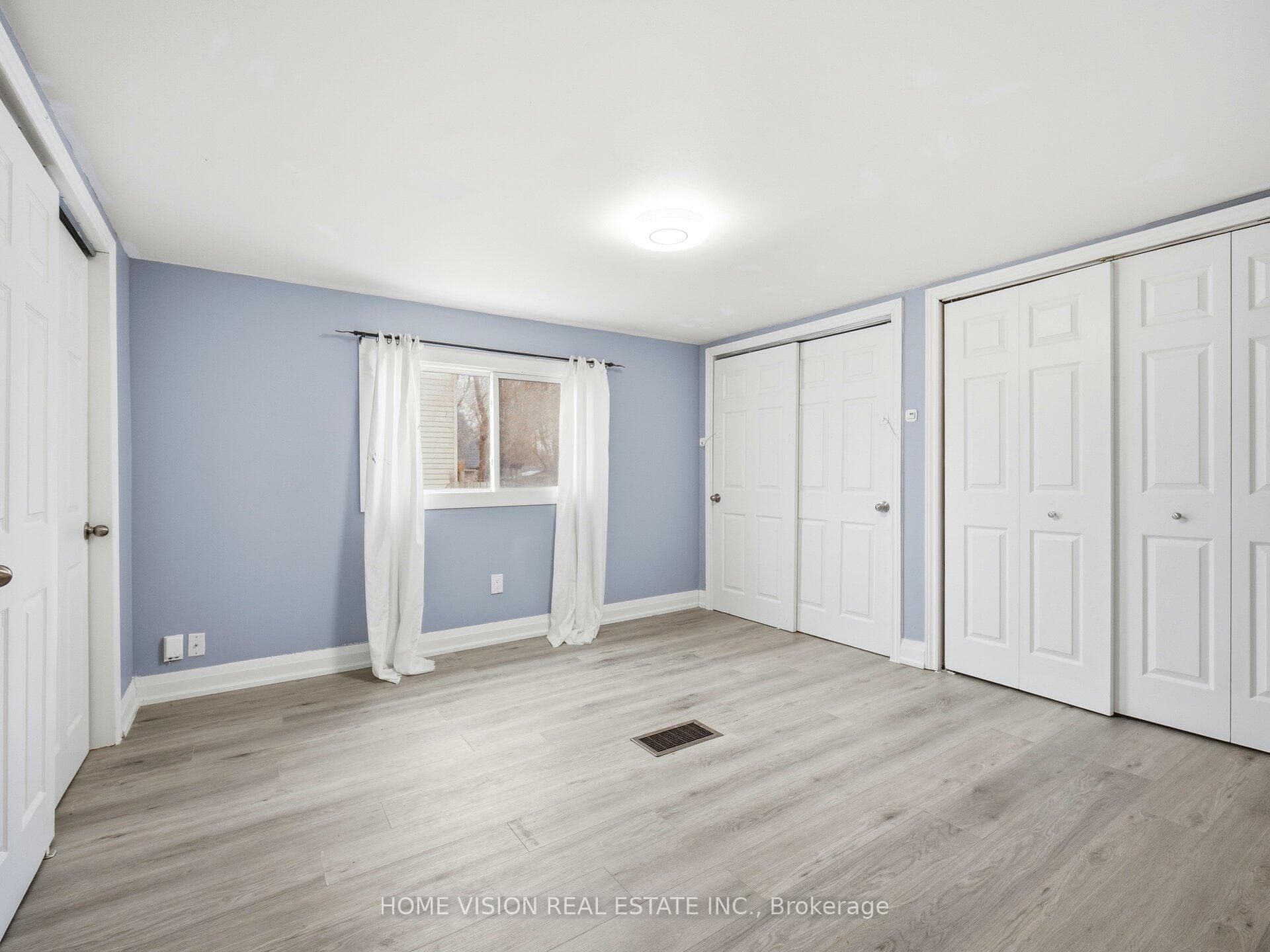 266 Beach Road Unit Upper photo 16