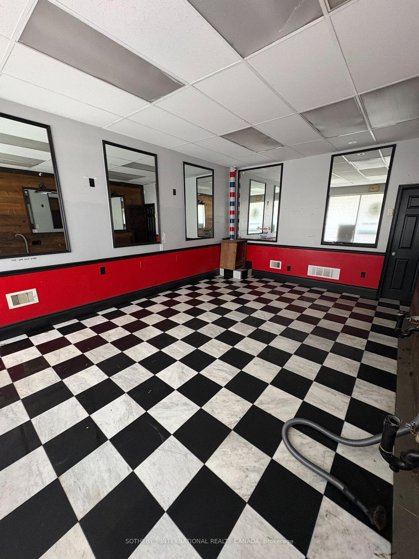 1155 Davenport Road photo 5