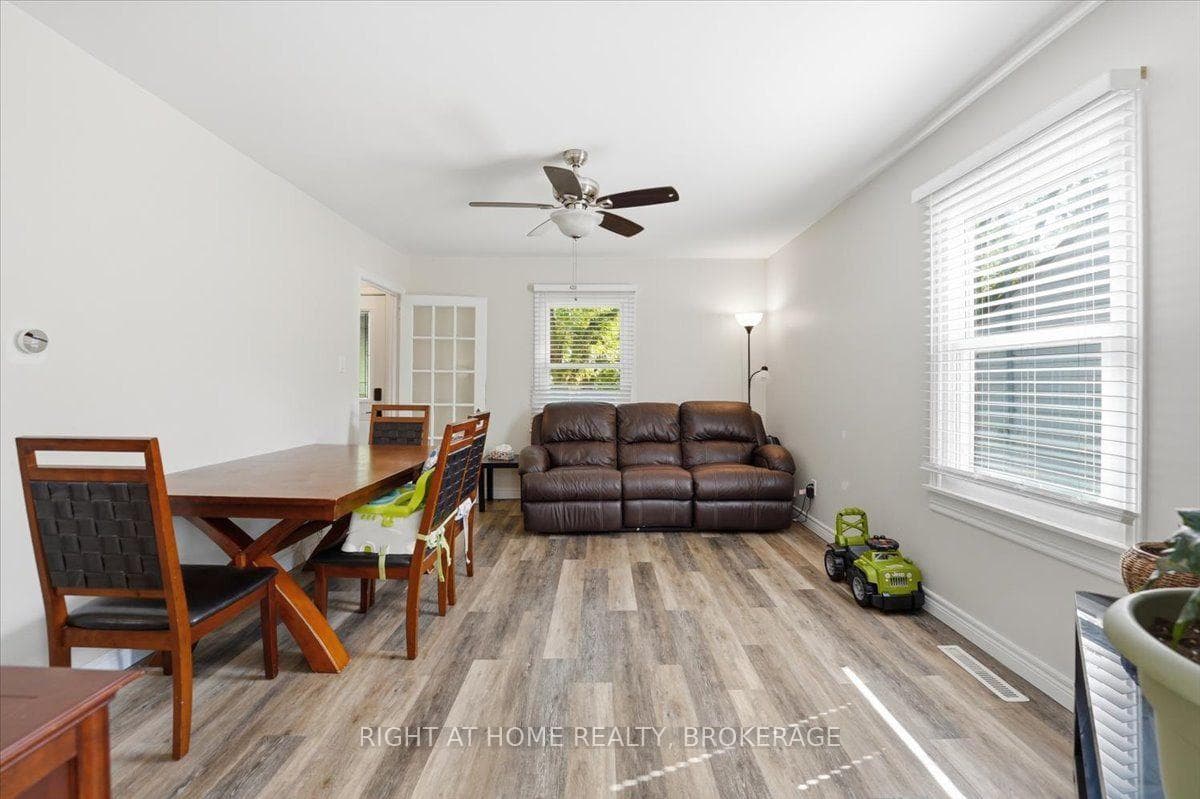 63 Plymouth Avenue photo 10