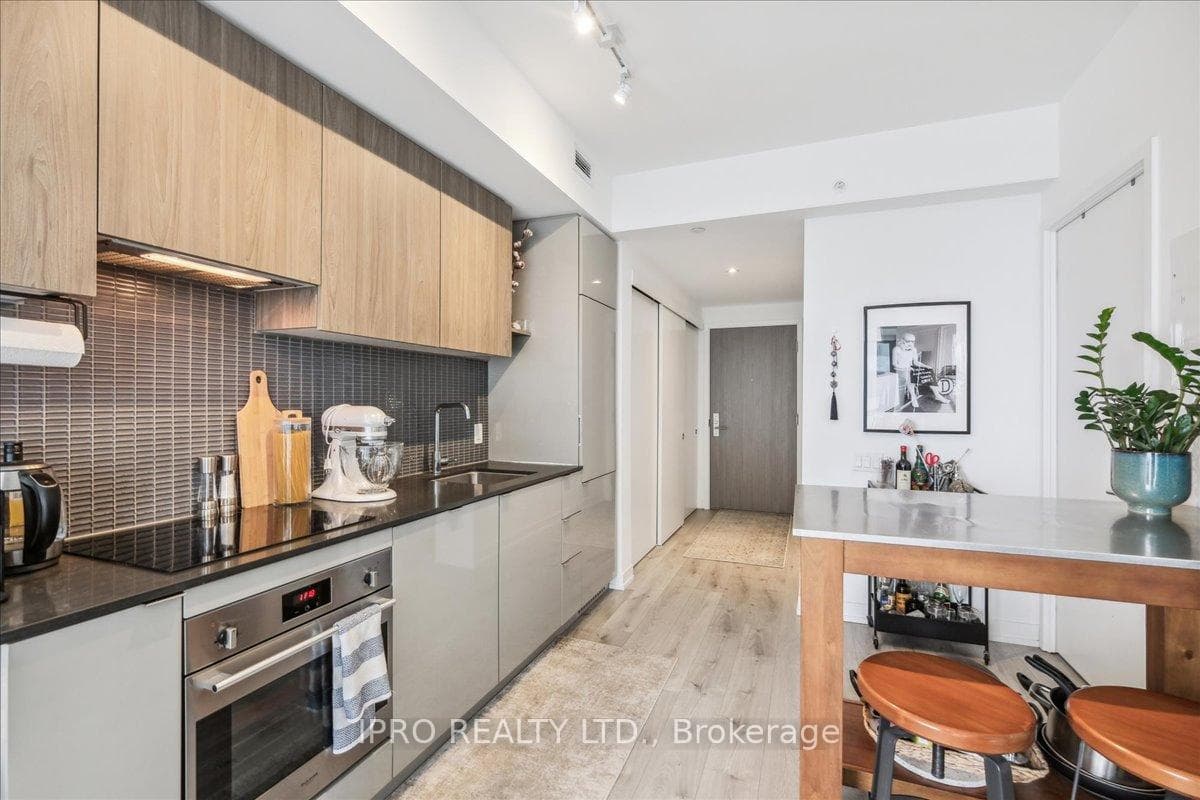 161 Roehampton Avenue Unit 3508 photo 15