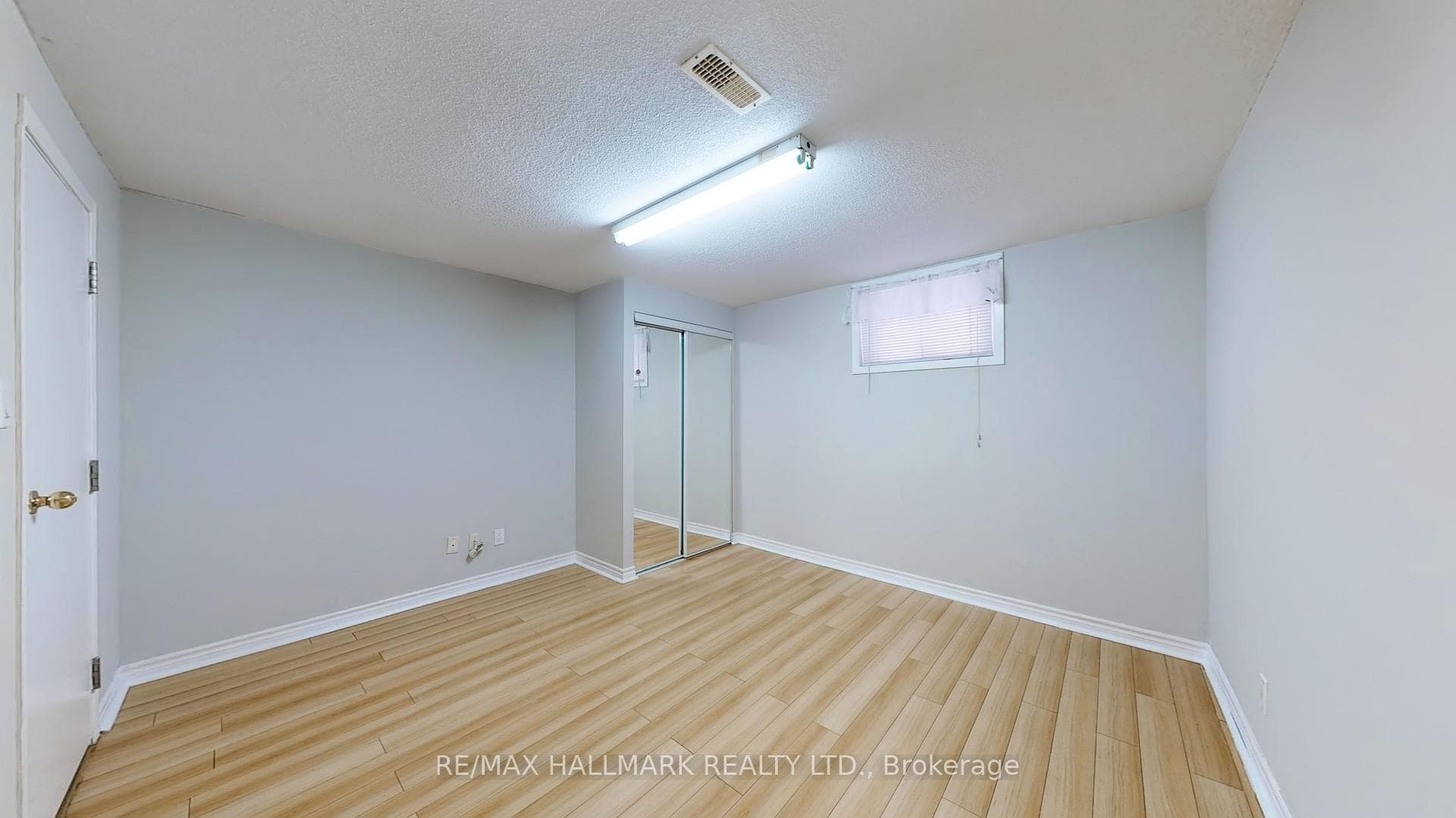15 Kenmanor Boulevard photo 31