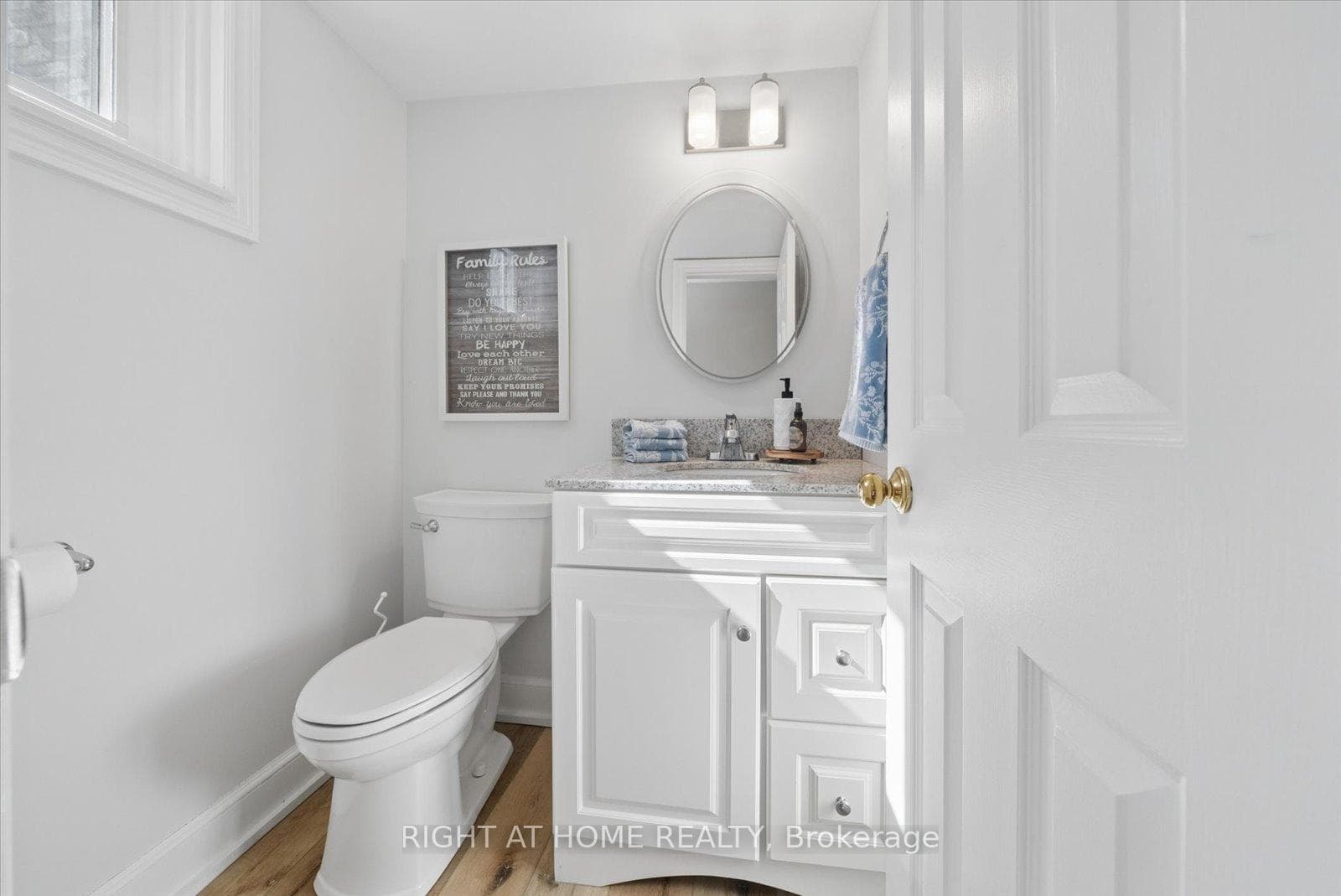 7 Banbury Court photo 23