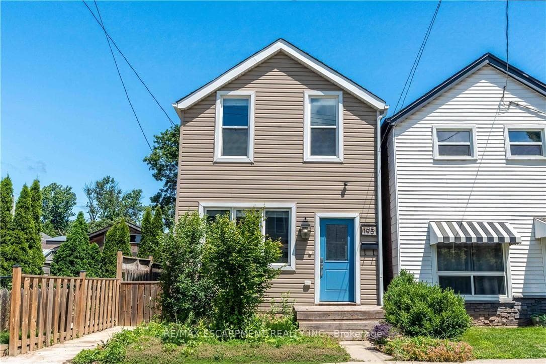 195 Wood Street photo 1
