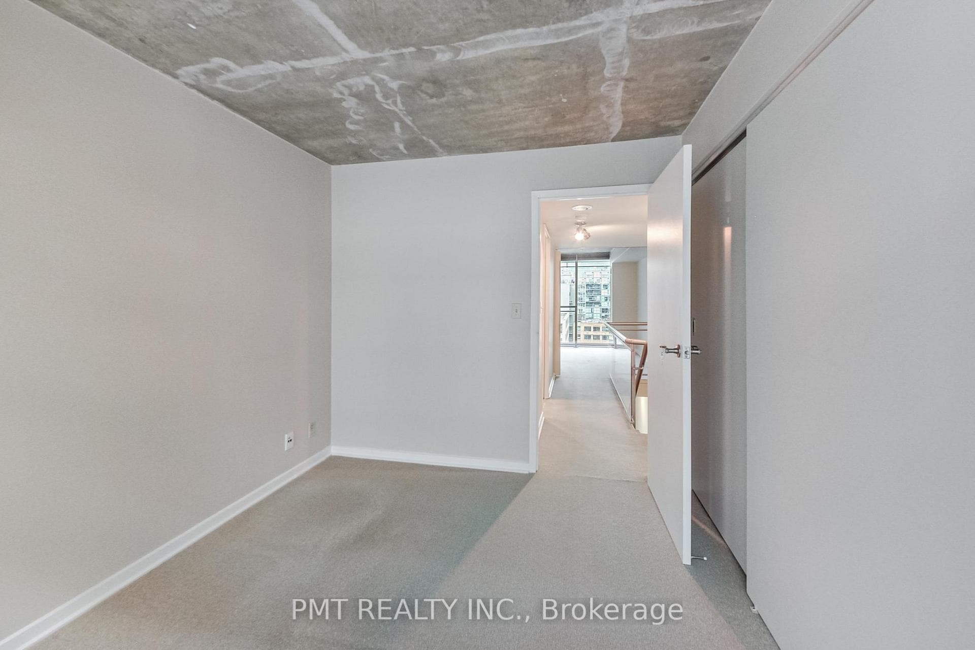 388 Richmond Street Unit 905 photo 16