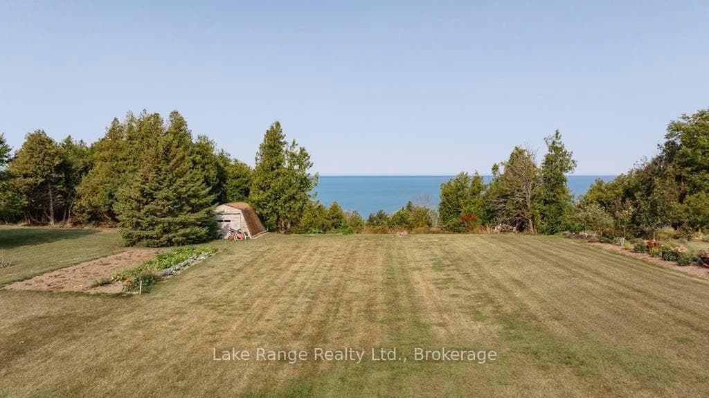 734 LAKE RANGE Drive photo 4