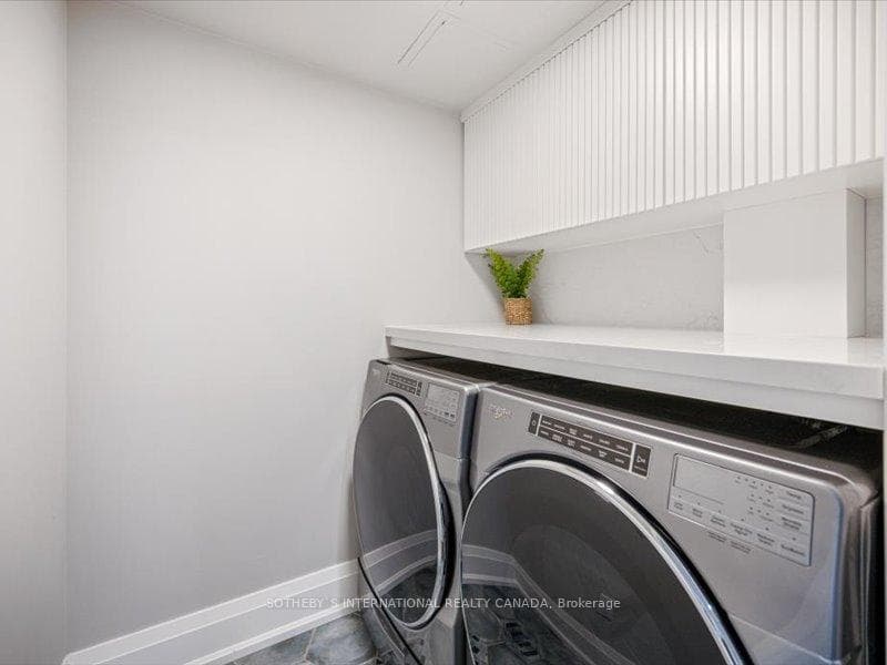 2180 Marine Drive Unit 1507 photo 27