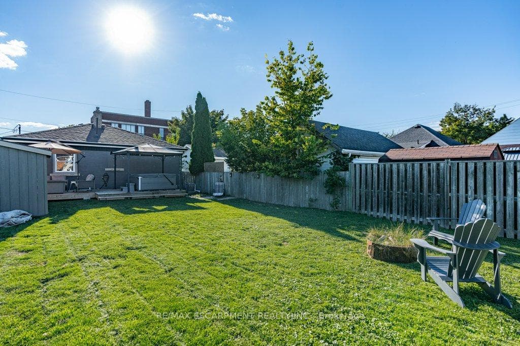 12 Wade Avenue photo 41
