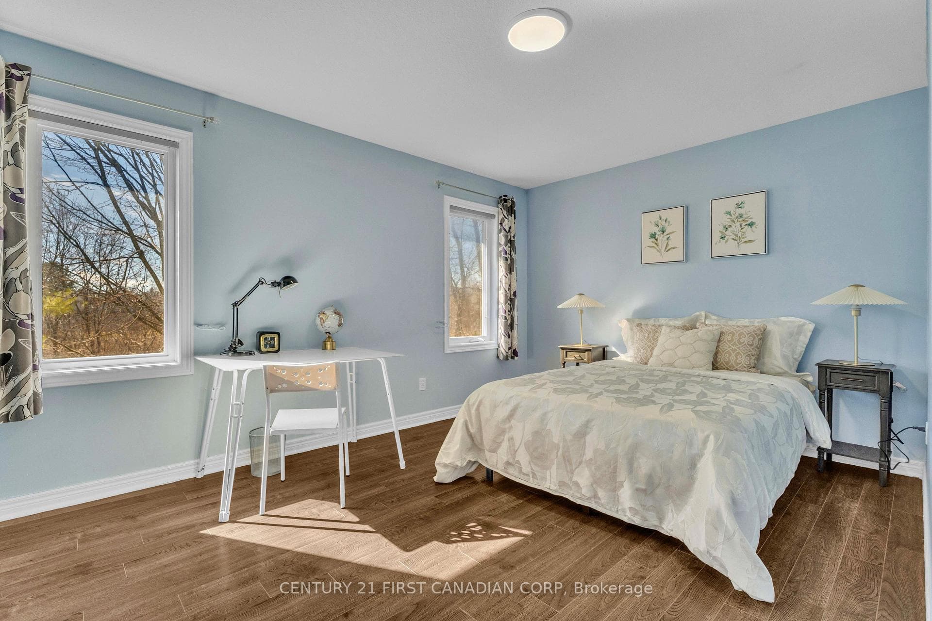 89 Mctaggart Court photo 20