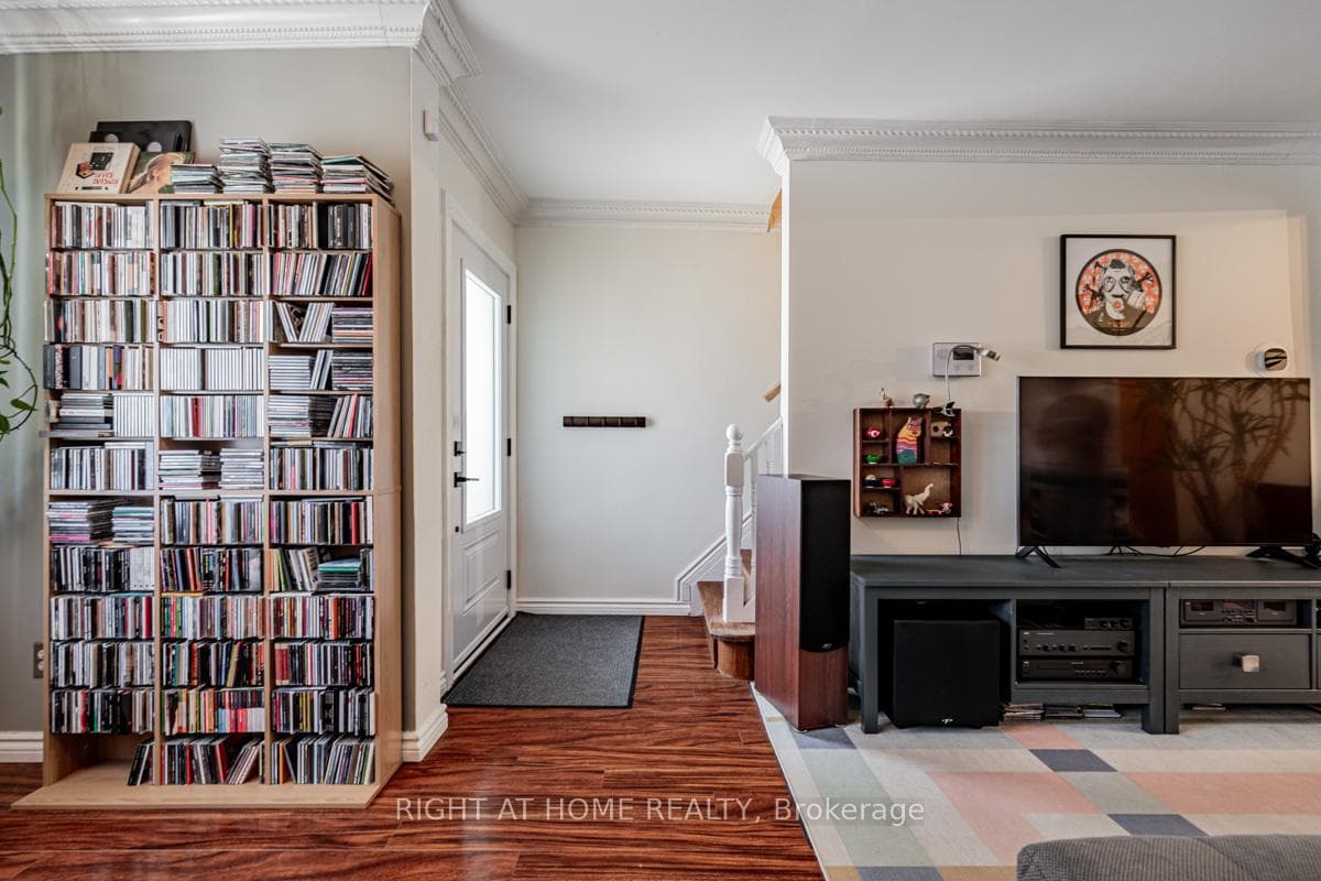 136 Avon Avenue photo 5
