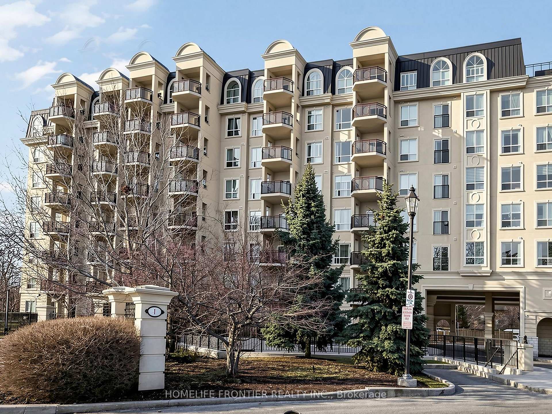 1 Maison Park Court Unit 621 photo 1