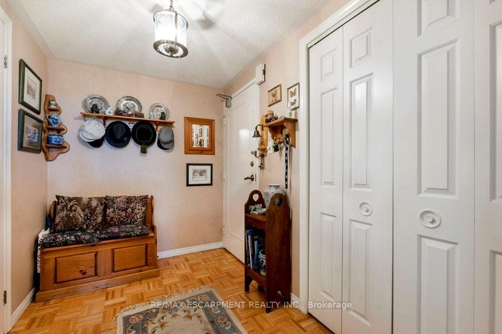30 Harrisford Street Unit 802 photo 7