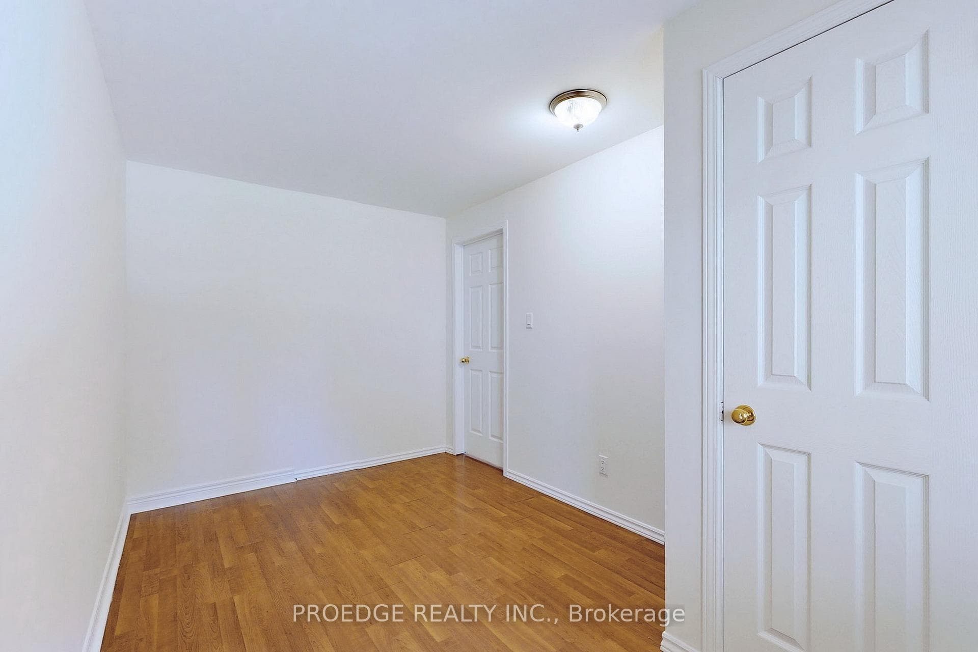 26 Aylesworth Avenue photo 19